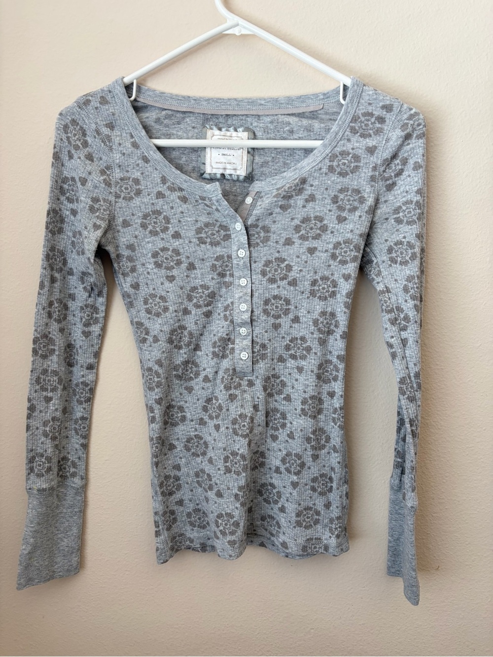 Vintage Old Navy Long Sleeve Floral Henley